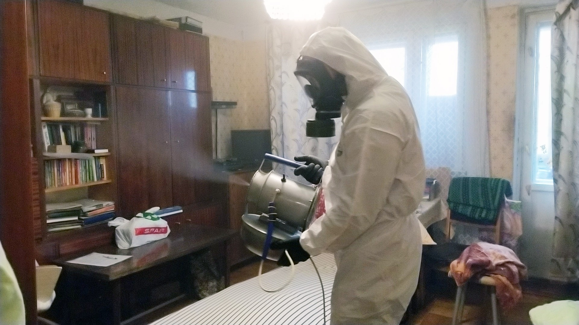 ФОТО Безопасны ли препараты для дезинсекции в Романовке? | подробно